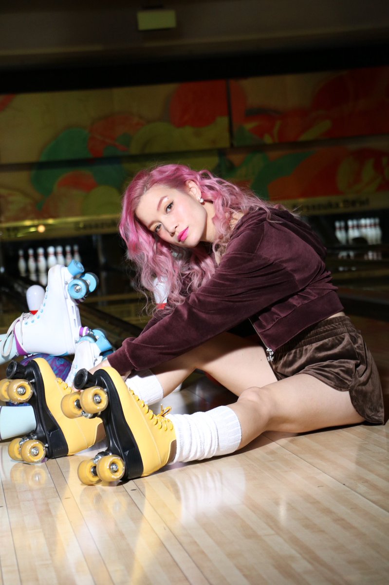 FEMM____'s tweet photo. 🛼🛼🛼🎳
Behind the scenes for "We Got Each Other" MV shoot✨
We had so much fun at the Bowling alley🎳
R
Location @sasazukabowl
#WeGotEachOther #TokyoExMachina #機械仕掛けの東京 #FEMM https://t.co/nsUGBnPTFU