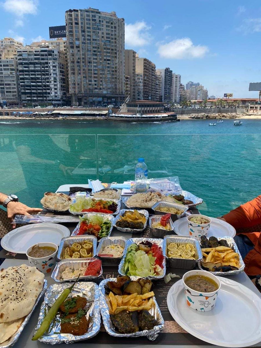 Alexandria_egy1's tweet photo. باب السعادة 🤍😍❤❤❤ https://t.co/x0tnU2GPXW