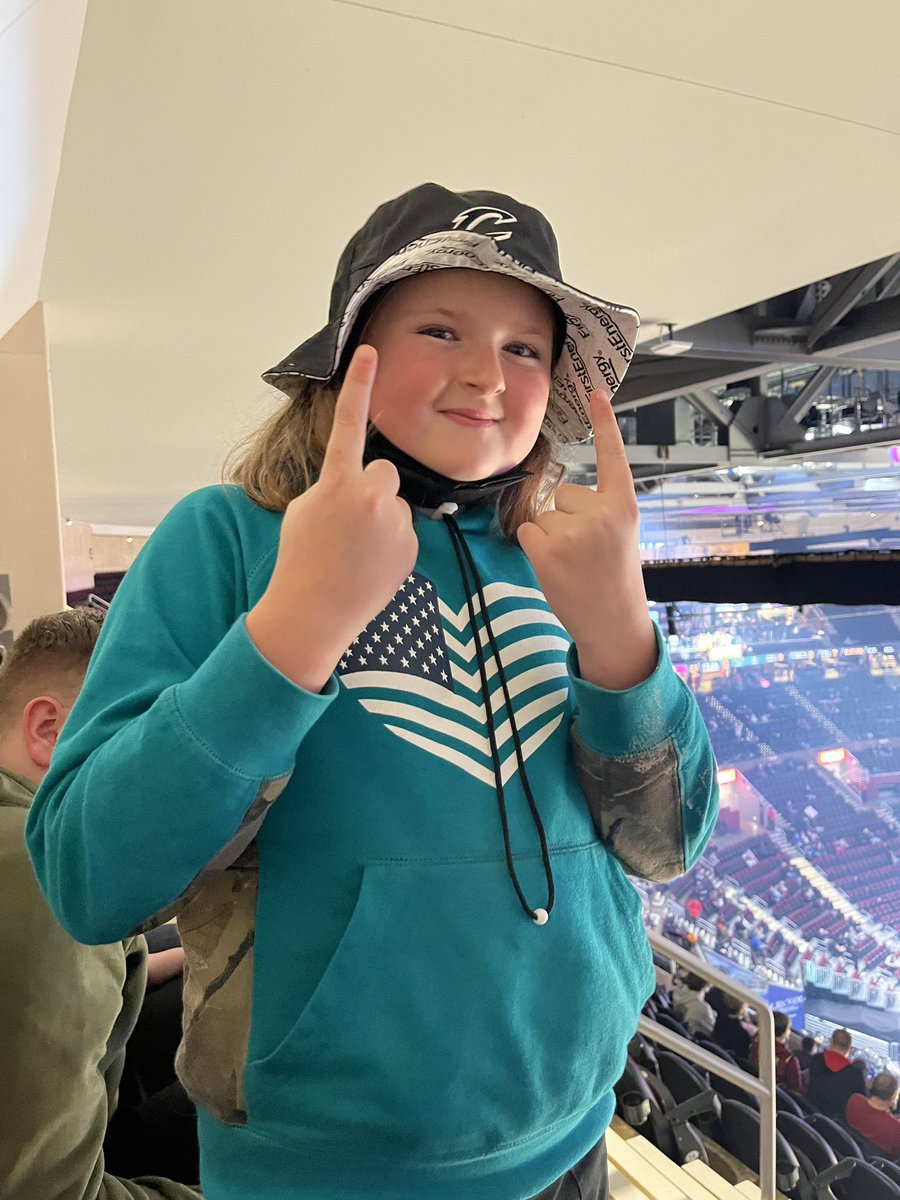 JoeHunt's tweet image. My baby girl knows the Cavs are #1!!! Go Cavs!!! #LetEmKnow