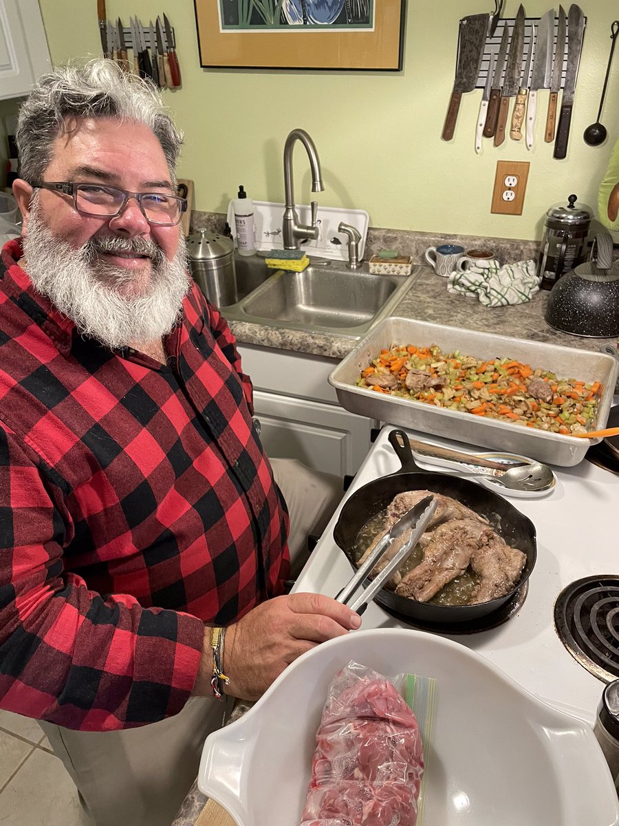 ParabuteoPublis's tweet photo. Thanks to Chef Rene Henry and Donata Henry, we had a magical evening and the ate the rabbit dish weβve ever had: swamp rabbit fricassee cooked the traditional French way. #falconry #harrishawk #gametotable https://t.co/oLcLOIBGNw