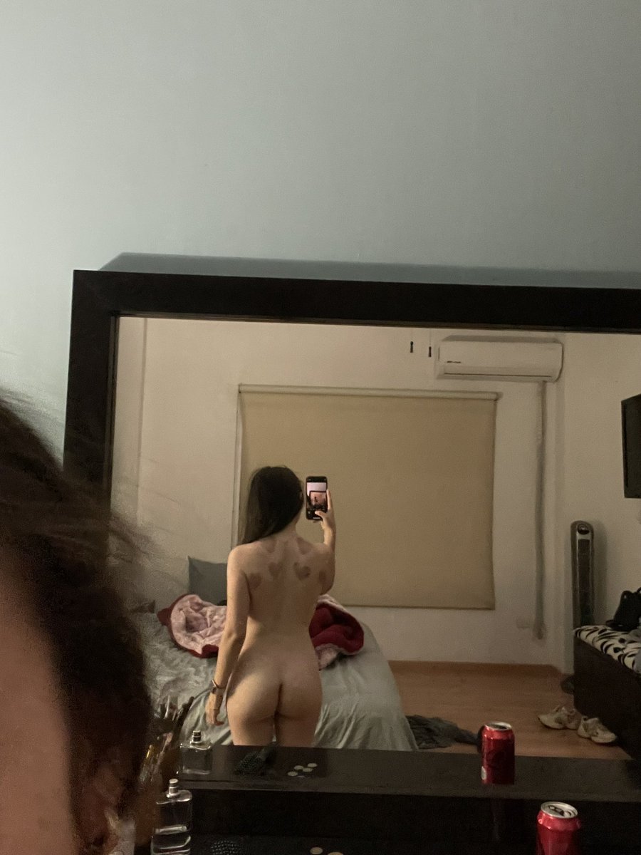 EscarlethPal1's tweet photo. Heit ven y quieres ver mi corazón!!!! Sígueme en mis otras cuentas o eres culo, publícame en tu perfil de insta o eres culo mándame ss!!! @Escar.leth1 https://t.co/YtgkCqqAzI