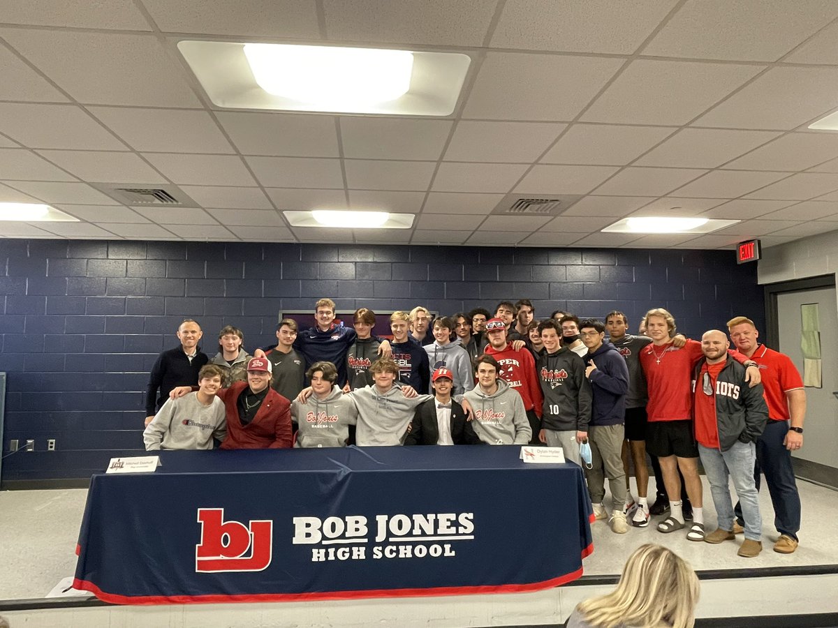 BJHSBaseball's tweet photo. Congrats to @DylanHyder and @Mitchell5200 on signing scholarships today!

Dylan Hyder - @HCDiamondHawks
Mitchell Dashoff (manager) - @TroyTrojansBSB https://t.co/GU15pUaCok