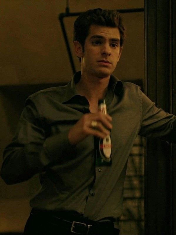 hourlyagarfield's tweet photo. andrew garfield in the social network (2010) https://t.co/6TNQ6XW6qu