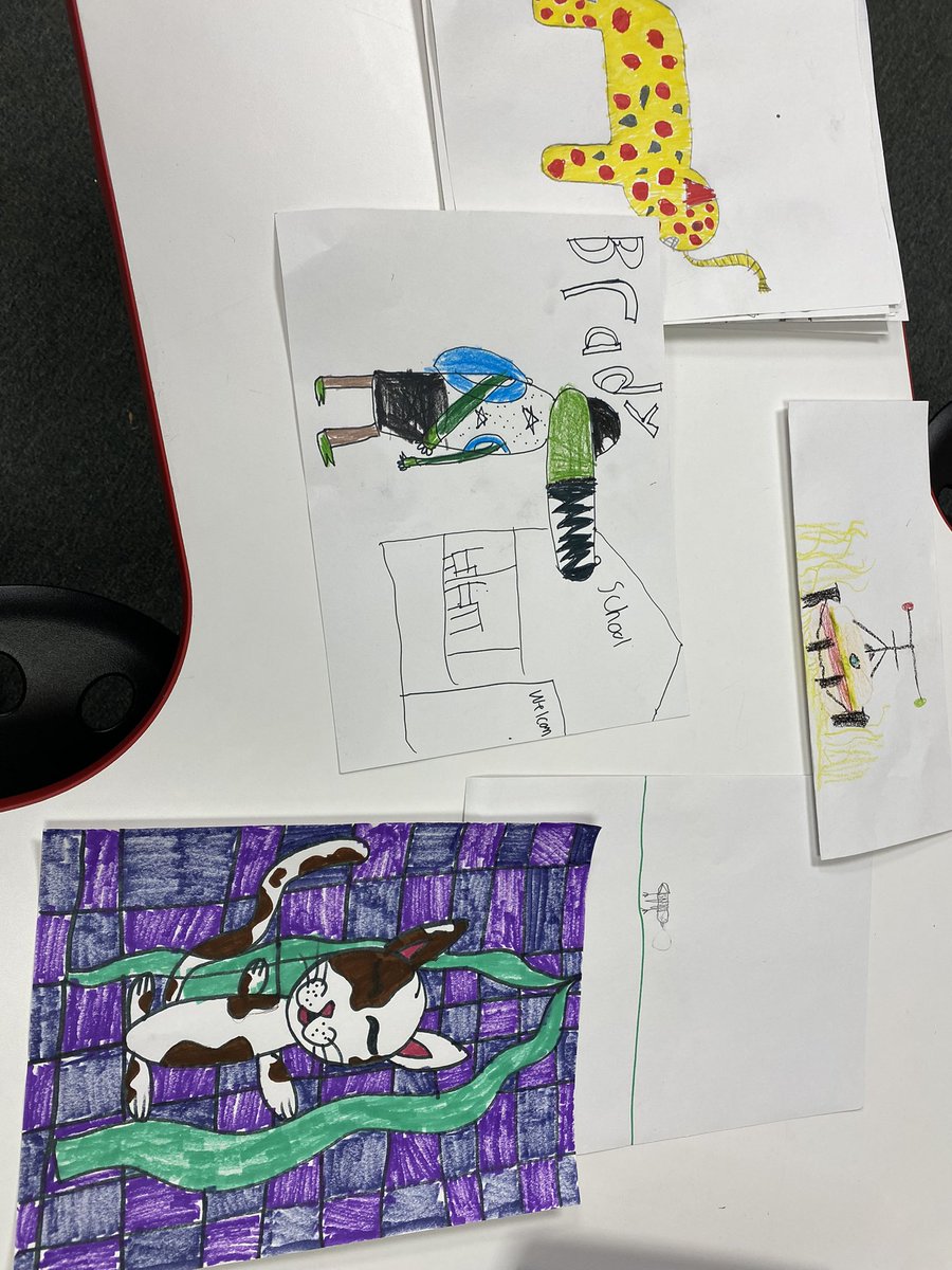 QueenLean44's tweet image. Students creative in their drawings today !  #CrayolaCreativityWeek