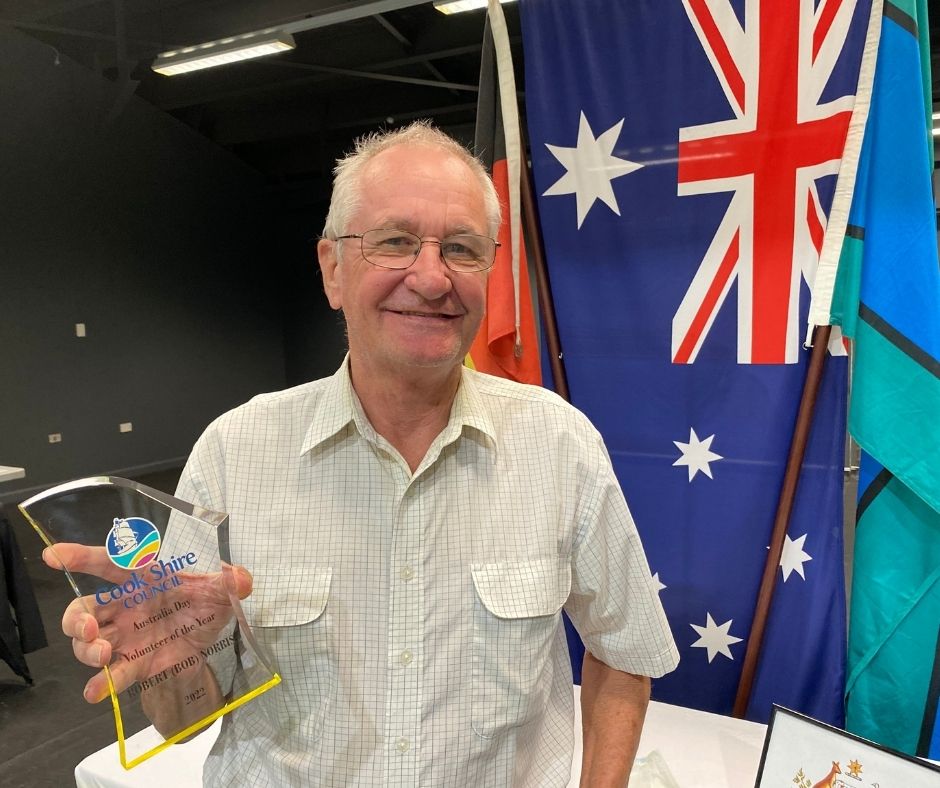 CookShire's tweet image. 🇦🇺 LOCALS HONOURED ON AUSTRALIA DAY 🇦🇺
It was a pared-back, invitation-only event yesterday where the winners of the 2022 Cook Shire Australia Day Awards were announced, and the Shire welcomed six new citizens.
For the full list of winners, visit bit.ly/3o1cTMc