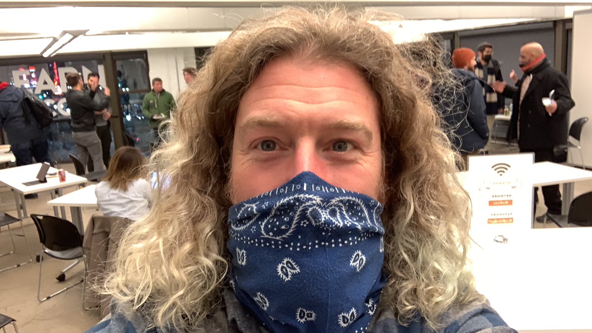 daniel davis tweet media