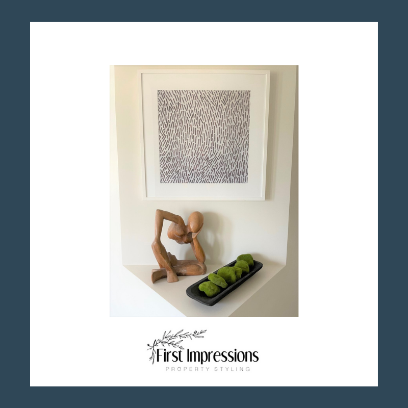 Stephan56582186's tweet photo. Feeling fresh with a great start to the New Year. Some exciting installs underway 🍃

#entry #hallway #albanycreek #firstimpressionsstyling #soldalready #brisbane #brisbanepropertymarket #realestate #decor #artwork https://t.co/4Xc6uE6Ule