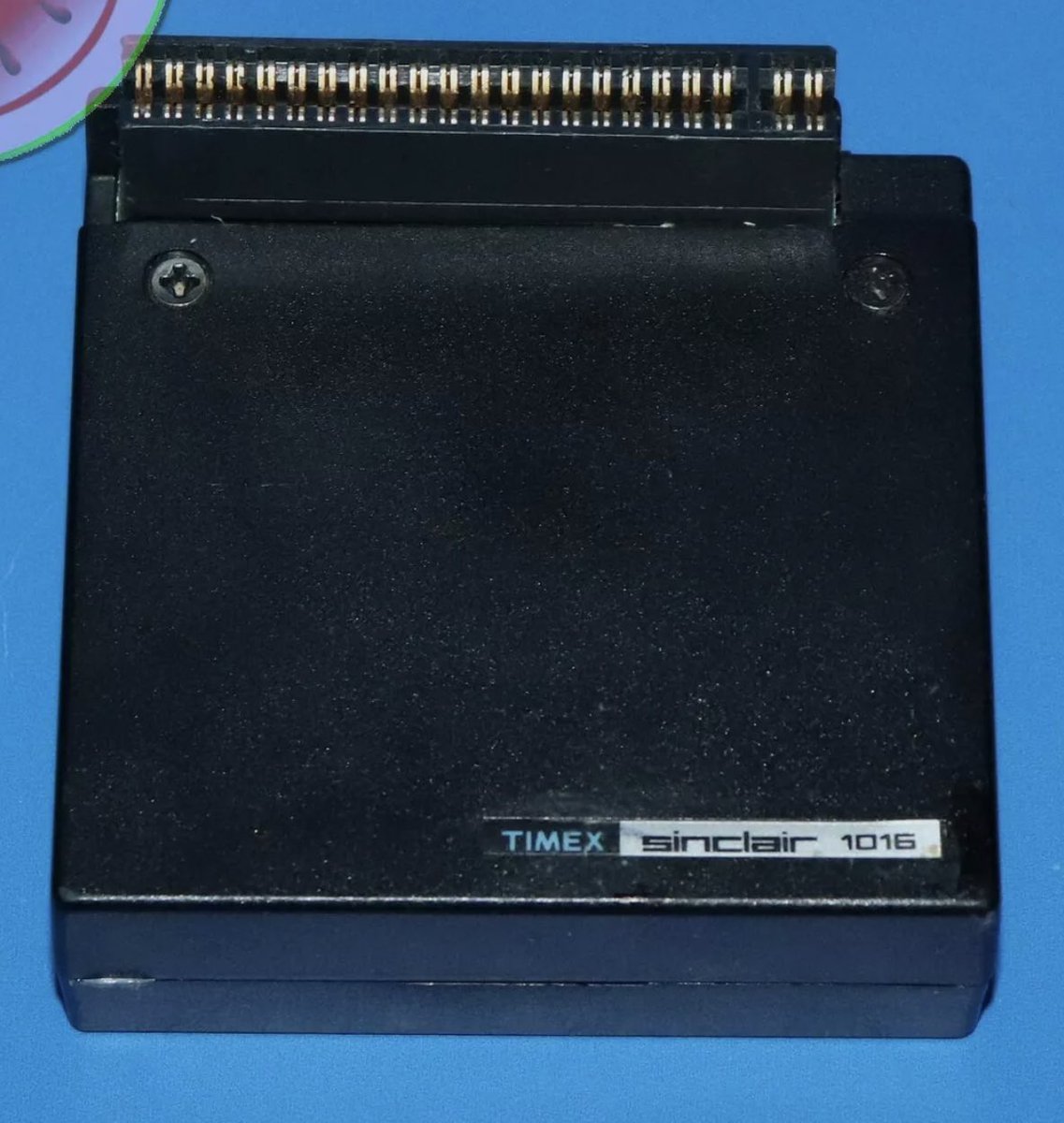 philliptiongson's tweet photo. @mediarchaeology 16k RAM for a Times Sinclair zx81, To expand the onboard 1K to 16k. connector was pressure fit &amp; super flaky. Typing could dislodge memory &amp; crash, so u used one char macros ($) that expanded to functions (PRINT). That way, u could write longer programs than if u typed it out! https://t.co/fcpAk0XejD
