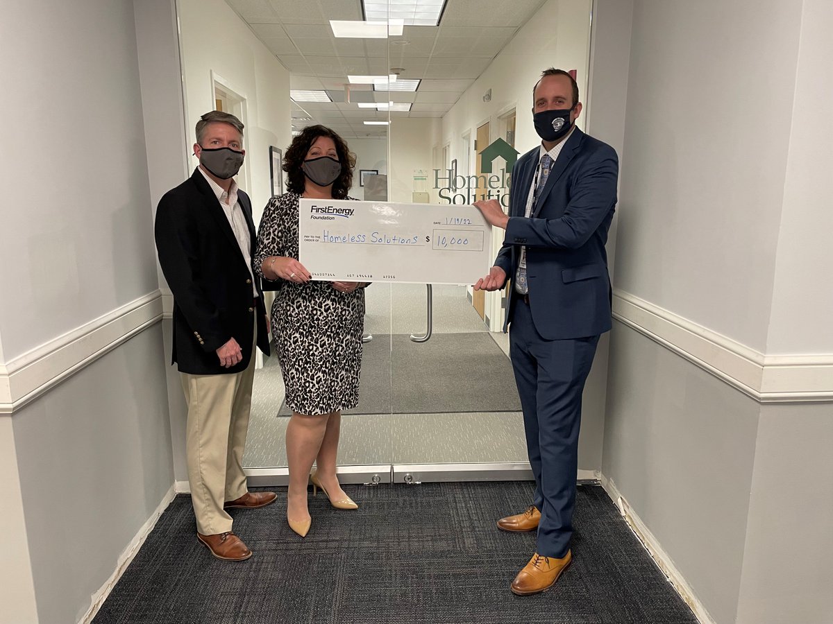 HSI_NJ's tweet photo. We are so thankful to the FirstEnergy Foundation for its loyal support. Your generosity over the years has made a significant impact, and we are grateful for your partnership in helping to rebuild the lives of our #homeless neighbors in need. 💚 #nonprofit #hsihandup https://t.co/0VzGJEcgtd