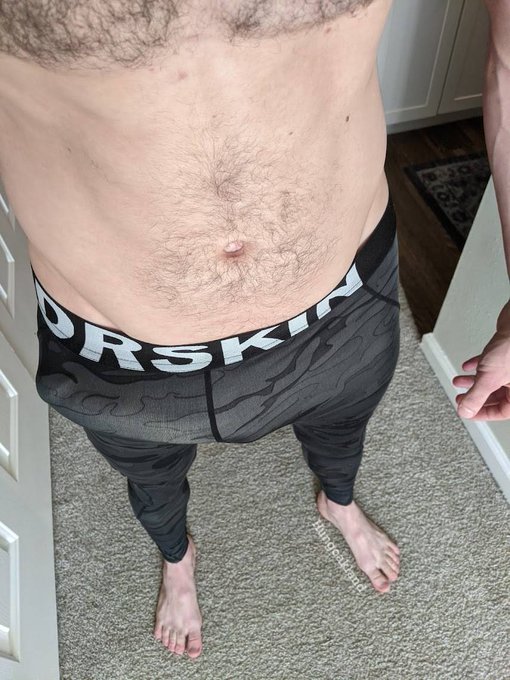 Ive been bulging in spandex around the houses all day 🍆 https://t.co/X3zKegRiFT