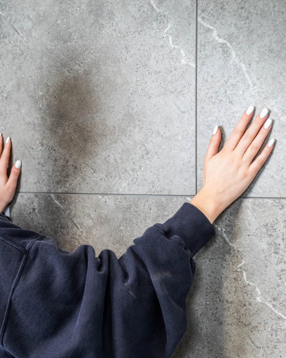 SurfaceDesign4's tweet image. Admiring your work. 😍 Our tiles offer a realistic feel and luxurious look. Shop for them at The @HomeDepot and @Lowes today: thd.co/3AJDtNj low.es/3FN4X8r