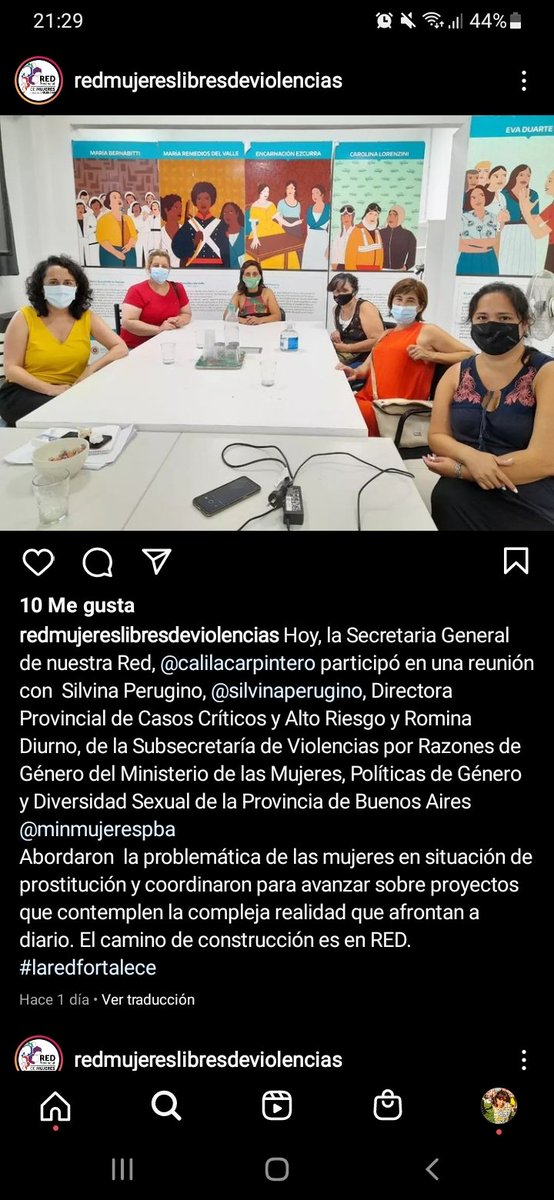 GalaxiaRod's tweet photo. Hablemos de falta de respeto! Mujeres cis reunidas hablando de las problemáticas que atravesamos las personas trans y travestis sin ninguna persona trans en la mesa. Ni hablar que en la reunión hay una sujeta que tiene comentarios transodiantes hasta hoy día. 
Sigue 👇 https://t.co/RrCs3z3om9