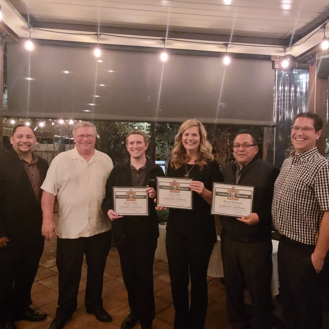 HREGinc's tweet photo. We are going to be honoring each day our 2021 Award Night winners 🏆 So lets start by congratulating our Bronze Level Certificate winners!! Congratulations, Austin Haller, Carla Ortiz, Daniel Armenta, Kyle Batty, and Team Reeves! 🎉 https://t.co/OKn8zccHfb