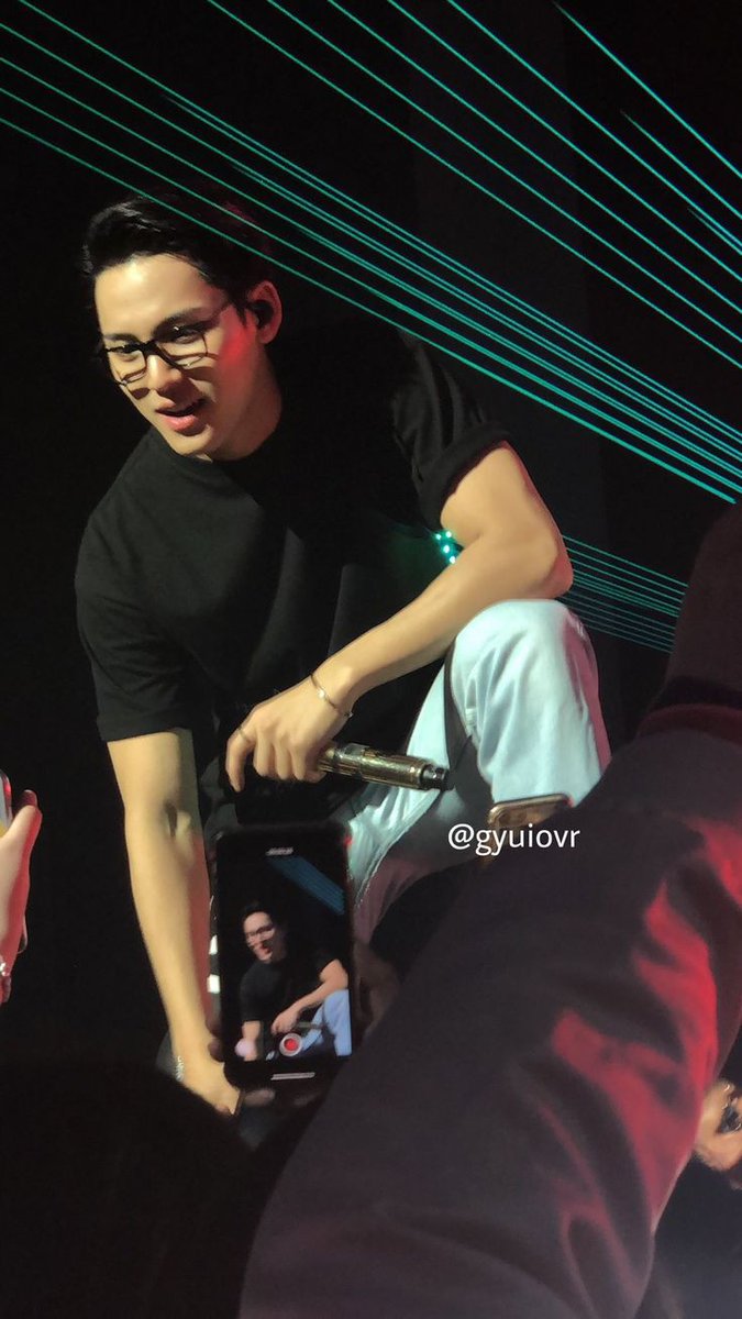 thinking about this mingyu