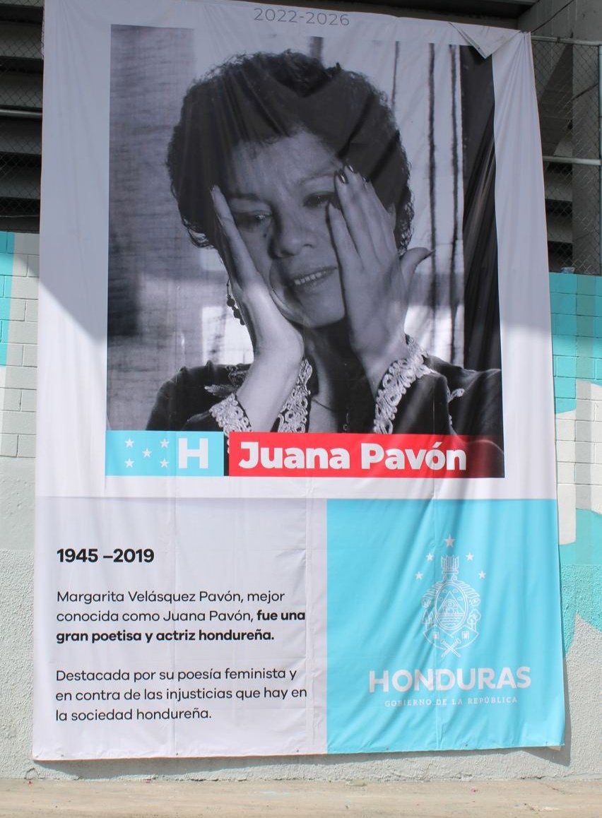 Olimpista__'s tweet photo. "Yo siempre he pensado que Honduras tiene nombre de mujer" - Juana. 💜 https://t.co/JP4vIMV8uz