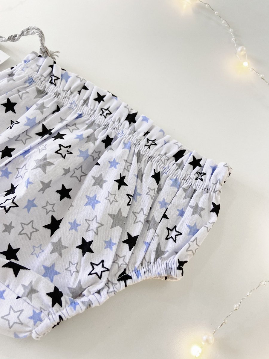 hellobebestore's tweet photo. Será que o tapa-fralda de estrelinha vai virar tendência igual a maquiagem que viralizou esses dias nas redes? 🌟 hahhha Queria! https://t.co/OCD7r1nVFt
