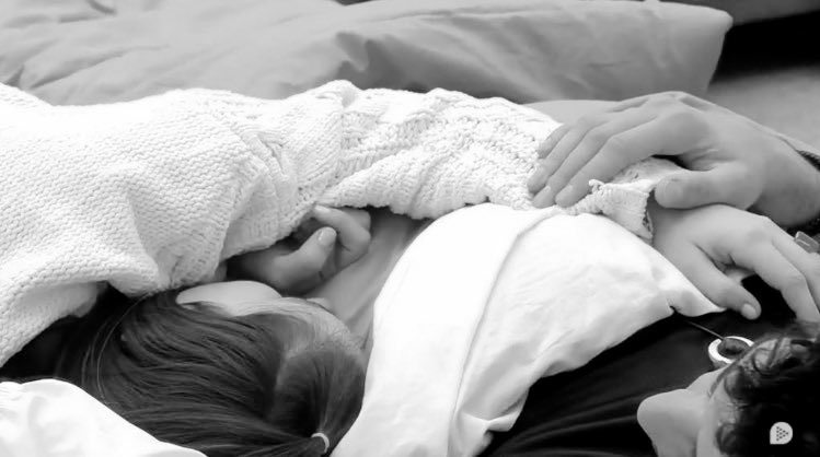 _realitistv_'s tweet photo. Buenas noches ✨ #Secret27E https://t.co/AjWLSvItKp