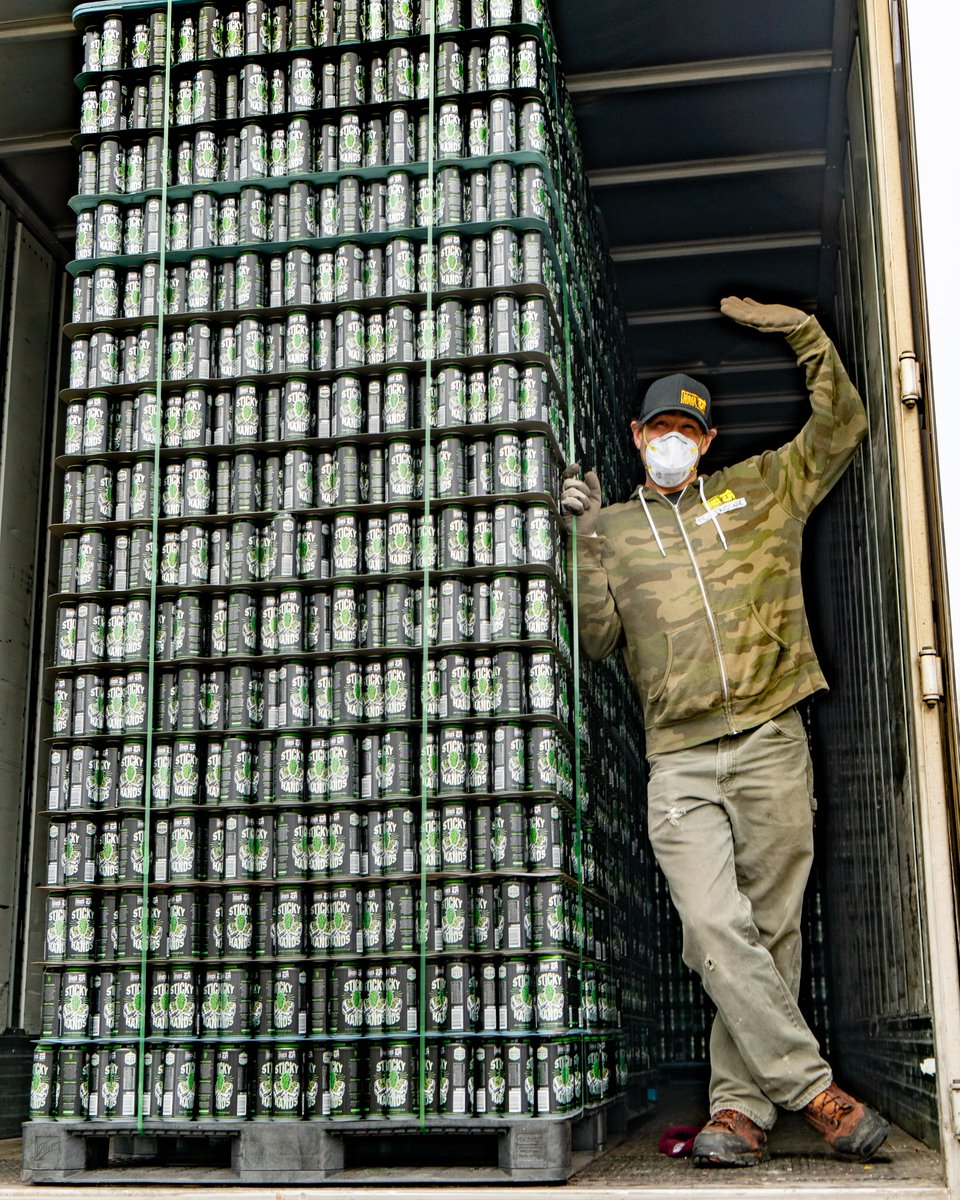 There's no shortage of sticky cans around here! Here's Dakota unloading the stacks for future fresh batches!

#block15brewing #deliveringhoppiness #corvallisoregon #oregonbeer #craftbeer #block15beer #stickyhandsipa