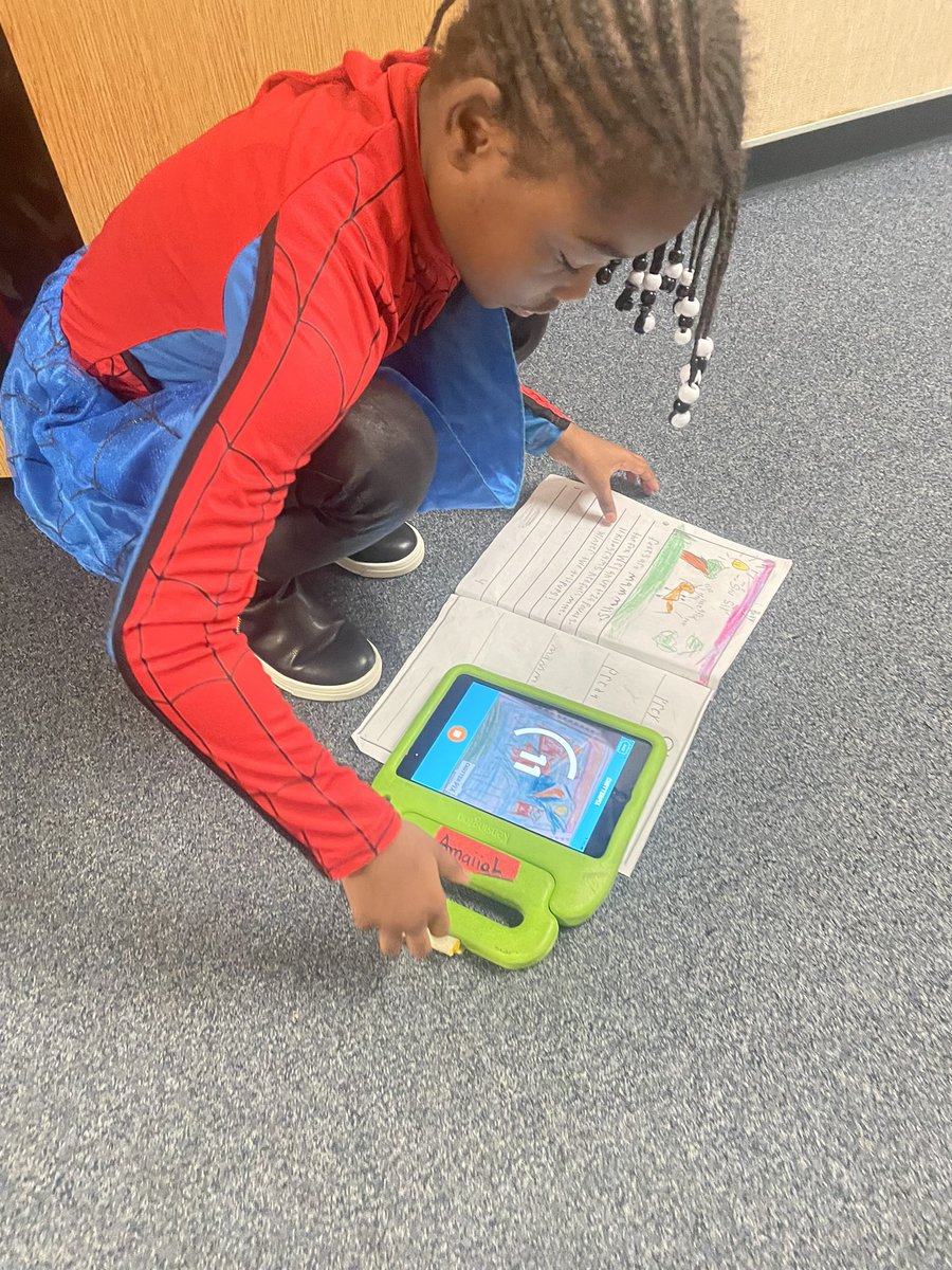 MontysFirsties's tweet photo. More snaps of our @EhrhardtKISD firsties sharing their writing using @ChatterPixIt! #GameOnEhrhardt https://t.co/55RYBiOHIN