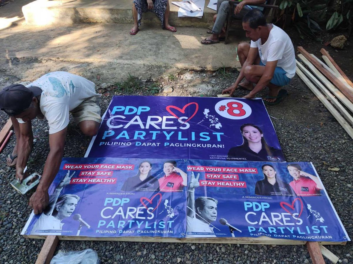 TitoTok88's tweet photo. Yong asawa ni #KokoWalangKokote tumatakbo rin pala na partylist rep. Ginagamit nila si Nene Pimentel. Ang kakapal ng mukha! #NoToEnablers #ReformPartylistSystem #VoteTraposOut
https://t.co/nIbQodeXwq https://t.co/LMiDZzY8rt