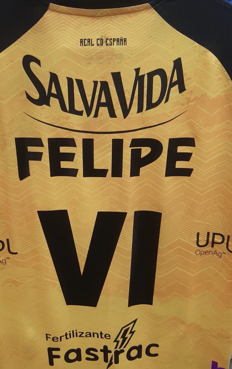Lista y entregada la camisa aurinegra del Rey Felipe Vl (España). La junta directiva del <a href="/rcdespana/">Real Club Deportivo España</a> le diseñó esta playera al regente a quien fue entregada en una reunión privada en la localidad de la colonia Española. <a href="/FuadAbufele/">Fuad Abufele Luque</a> <a href="/memilioyl/">Mateo Emilio Yibrin</a>