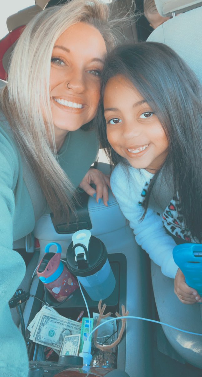 HannahRie7's tweet photo. Piece by piece I fall far from the tree. I will never leave her like you left me. She will never have to wonder her worth because unlike you I’m gonna put her first. https://t.co/tB3SyFZLAm