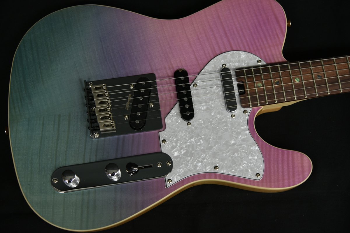 限定カラーのグラデーションのSunset Pink！！ Aria Pro II 615-AE200