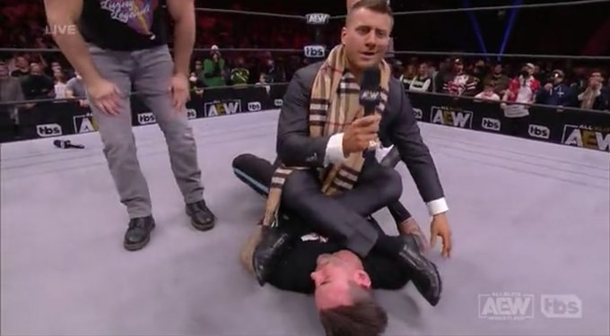 SpiderQueenAJ's tweet photo. Hey @The_MJF have you ever considered being I don't know ORIGINAL 🤣🤣🤣 #LessFamousMiz #AEWDynamite https://t.co/mnBXEJAt5J