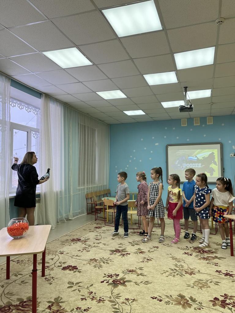 Открытое итегрированное занятие по формированию духовно-нравственных качеств ребёнка,показала Наследова Олеся Андреевна, с использованием современных методов обучения:ИКТ  и современная игрушка POP-it.
<a href="/uprobraz2018/">Отрадненское управление МОНСО</a>, <a href="/samminobr/">МинОбрНауки СО</a>