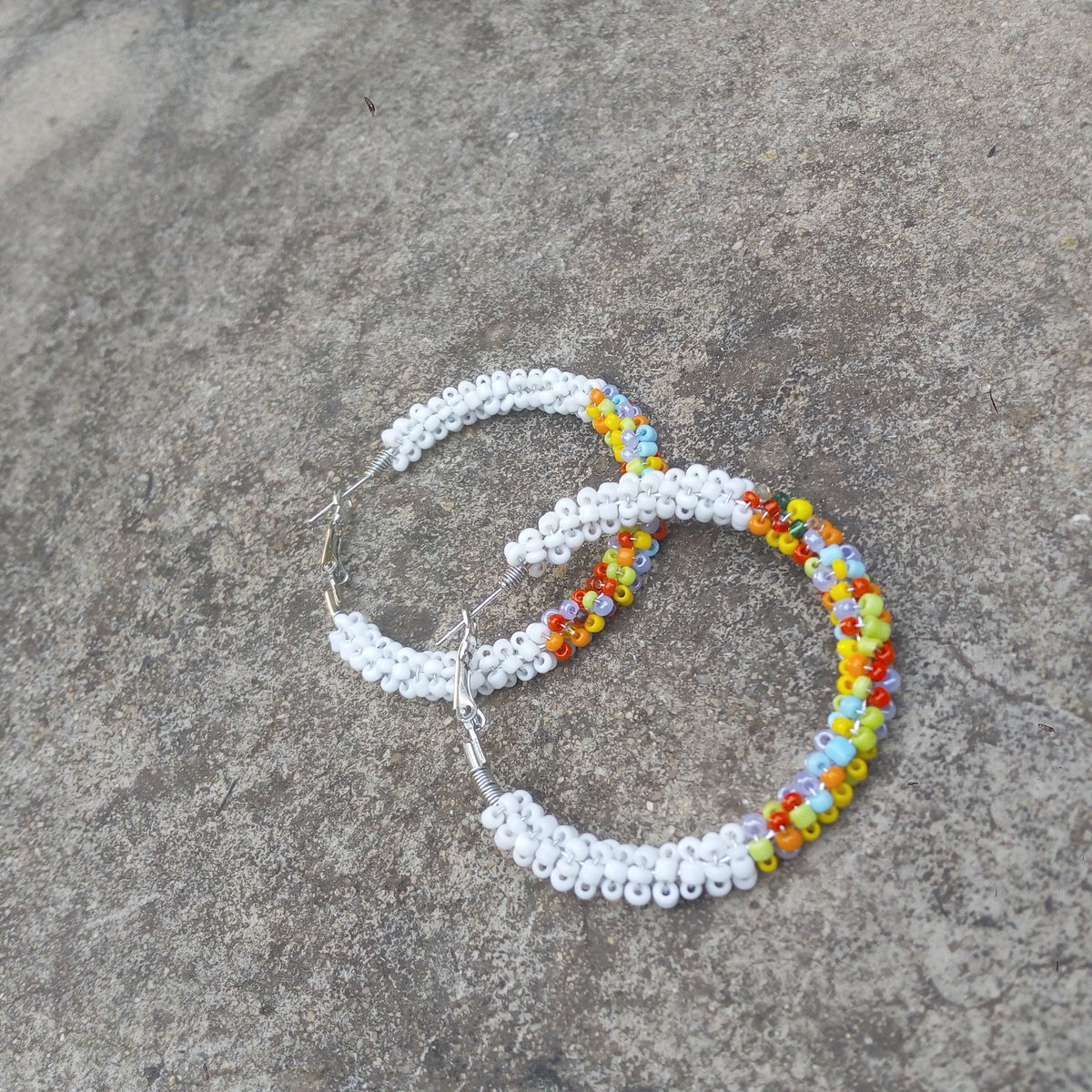 E_hoops's tweet photo. Good morning People!

Well, I promised pictures with prices attached and here is the first pair.

Size:small
Price: 10k
Courier fee to Kampala:5k

Please, hit the dms for any inquiry or to get these beauties! https://t.co/e7xqNaeB9W