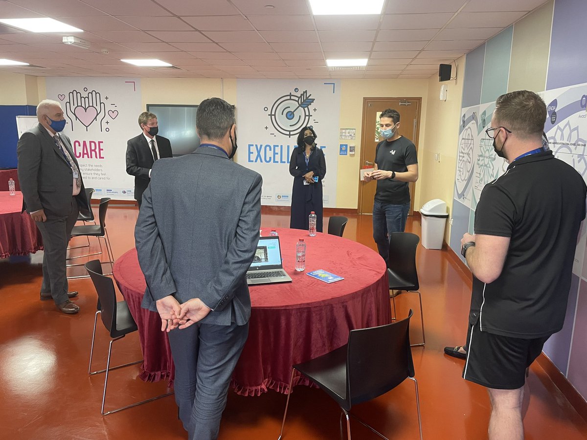 A brilliant start to the day and a privilege to meet <a href="/davidjharkin/">David J Harkin</a> this morning to talk about <a href="/8billionideas/">8billionideas</a> 💡 
Lots to look forward to at <a href="/GEMSCIAAbuDhabi/">GEMS CIA Abu Dhabi</a>