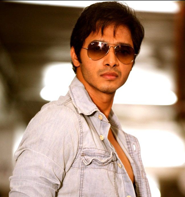 Wishing Happy Birthday extremely Talented.. Shreyas Talpade Sir in Dubbing   