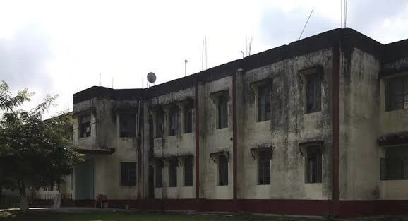 imchandanRay's tweet photo. Bihar is a land that had Nalanda and Vikramshila, which imparted education to the world in ancient times, but today it is our misfortune that we don’t have infrastructure to educate our own people? 

Release #FundForAMUKishanganj @FinMinIndia @EduMinOfIndia https://t.co/WtGDgBWhzF