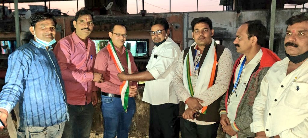 kcnheadlines's tweet photo. कार्यक्रम में वैज्ञानिक अजय सिंह का हुआ भव्य सम्मान https://t.co/l01rAnY6PT