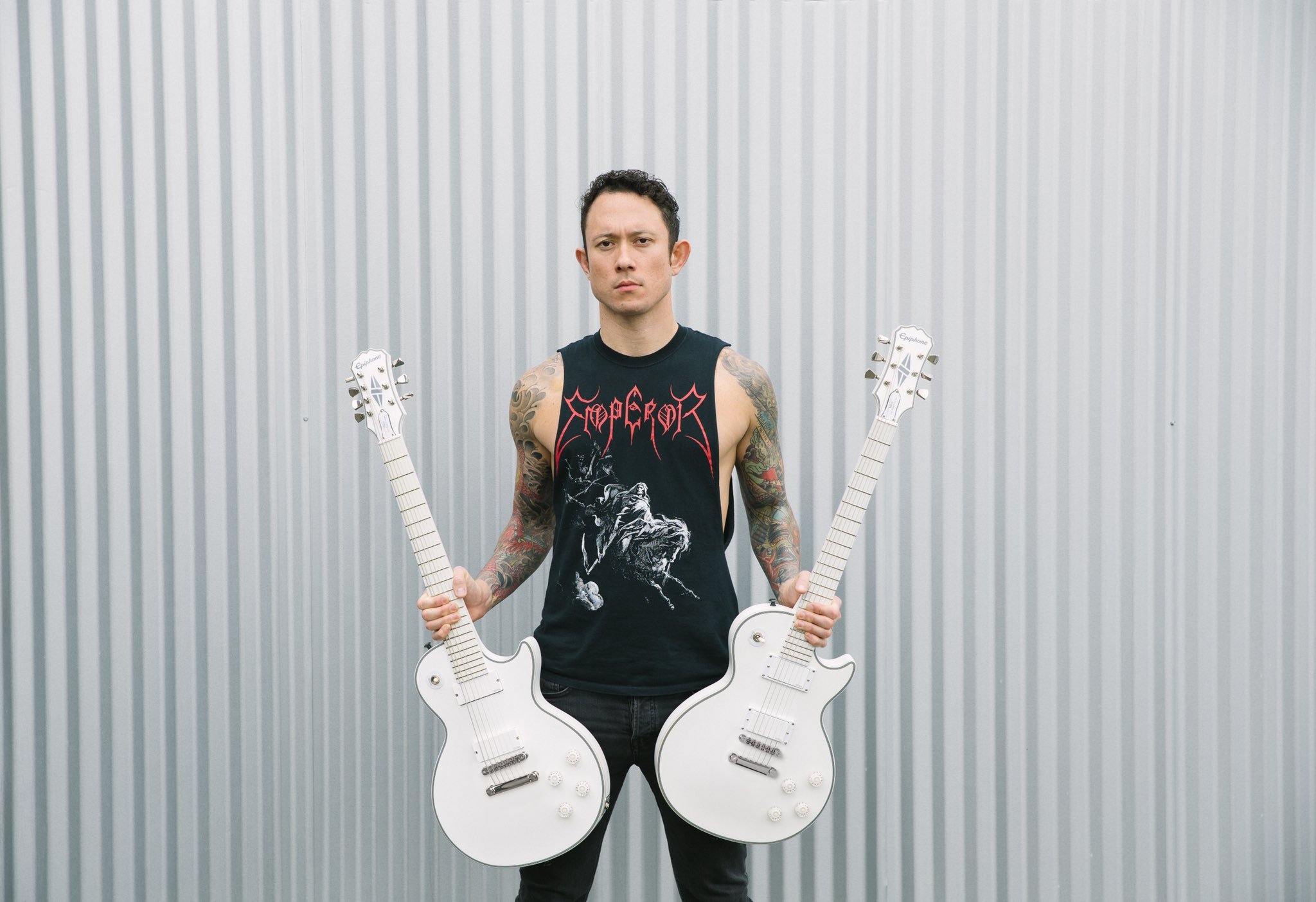 Roadrunner Japan Happy Birthday Matthewkheafy 1月26日は我らが マシュー キイチ ヒ フィーの誕生日でした Trivium としてはもちろん ソロとしても活躍するキイチ 今後も彼から目を離さずにご注目ください 幼きキイチ 可愛すぎます