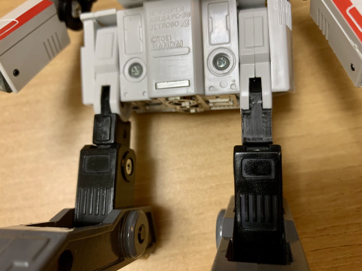 Wienminator's tweet photo. GODAIKIN ABEGA (Bandai 1984) Beta Jet restoration.

Special thanks to Andrew Wan rebuild the broken parts with 3D printer. 

#godaikin #ABEGA #vintagetoy #3dprint https://t.co/29DMeBZTJI