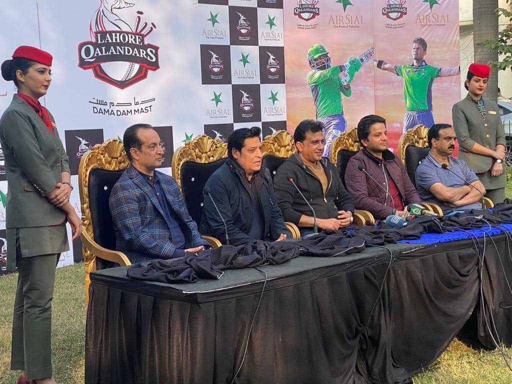 MashAllah . Congratulations to my big brother Fazal Jilani owner of Airsial.  Alhamdulillah AirSial becomes the Official Travel Partner of #LahoreQalandars at this PSL Season 7!
#AirSial - The Pride of #Pakistan
#QalandarsKiUraanAirSial 
#PSL2022