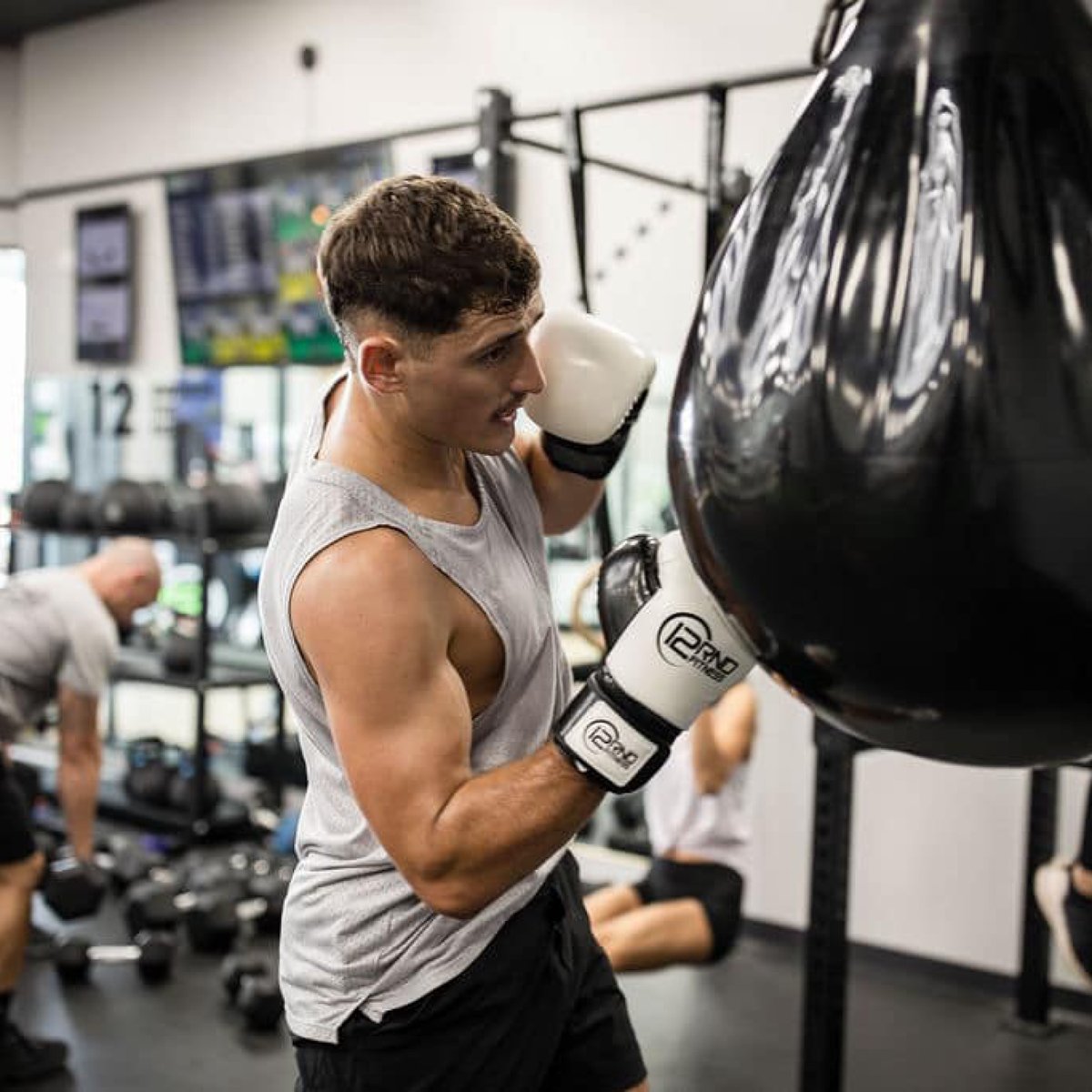 springfieldQLD's tweet photo. 🥊 12RND Fitness in Springfield Central will help you work on all aspects of your fitness with training camps, focus via meditation and diet. Check out @12rndfitness

#springfieldbusiness #supportlocal https://t.co/PPZs3i9paR