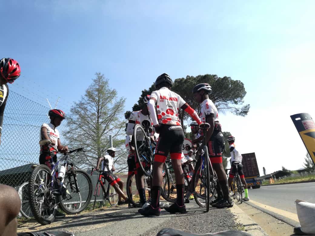 bongacycling's tweet photo. Akhesithi #Shwi https://t.co/jSHc8SUwzT