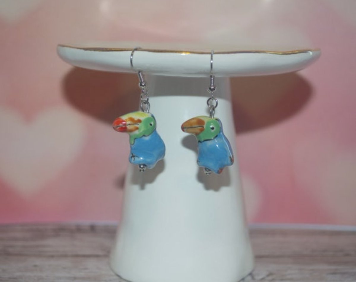 2MeanGirlsShop's tweet photo. 🦜🦜 https://t.co/HvMJw289wC