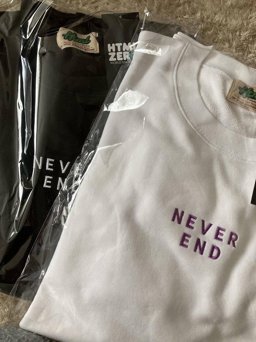 pagupun's tweet image. 札幌にも届きました٩( ᐖ )و
うれしいっ♡
 #Neverend
 #html03