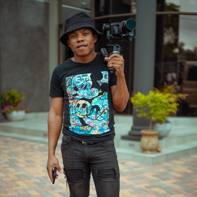 LebisaNje's tweet photo. #NewProfilePic https://t.co/MhX3Zi9Gh7