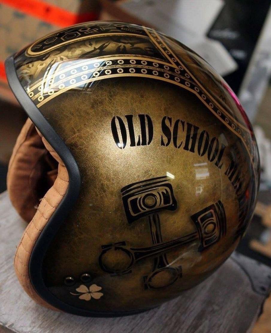 TitaniumBros's tweet photo. #titaniumbros #motorclothes #harleydavidson #motorcycle #motorcycles #bagger #bobber #chopper #softail #virginiacity #virginiacitynevada #streetvibes #streetvibrations #streetvibrationsreno #streetglide #streetglidespecial https://t.co/1IMaKQXbM2