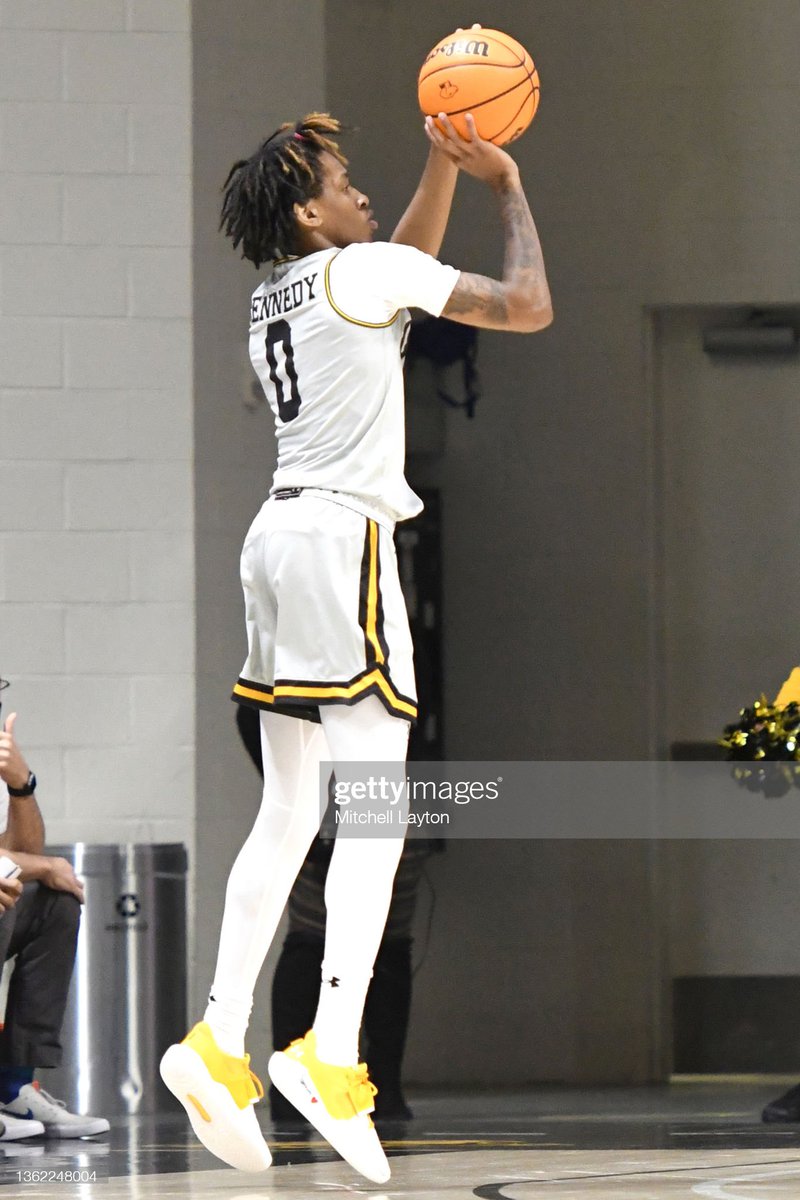 Top 5 Mid-Major Performances tweet media