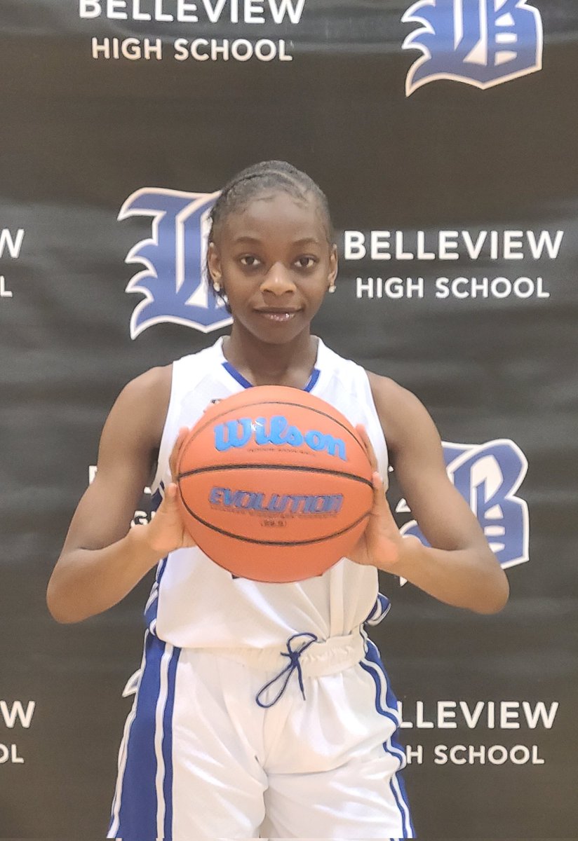 Rattlers keep rolling with a 56-53 comeback win against 21-3 Dunnellon. Tia Dantzler hit the go ahead basket and Player of the Game Ale Figueroa iced the game with 2 free throws.
Niya scored 31 and Zakiya added 13!