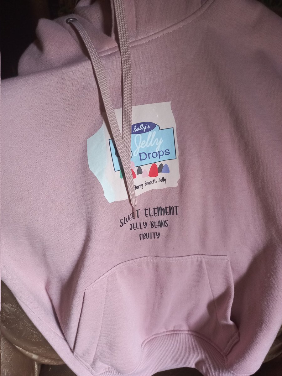 cekprofilku's tweet photo. JAKET HOODIE JUMPER CUSTOM DESERT SNACK SIZE M - XXL 

Jahitannya rapih, dari segi bahan gak ada minesnya, adem lembut dan nyaman dipake. Ini jadi salah satu hoodie favorite minan🤩 

 https://t.co/PBcOJX3m4Q https://t.co/dUBBR2hoXP