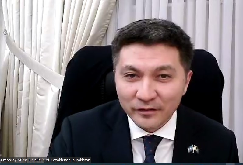 CenturyEurasian's tweet image. Glimpses, coverage of our event &quot;Understanding Recent Happenings in #Kazakhstan&quot; held on 26/1/22 with Kazakh envoy to #Pakistan Yerzhan Kistafin as main speaker. Event moderated by @irfantakalvi &amp;amp; concluded with remarks by @TalatShabbir3 
@MFA_KZ @KazEmbassyPK @ForeignOfficePk