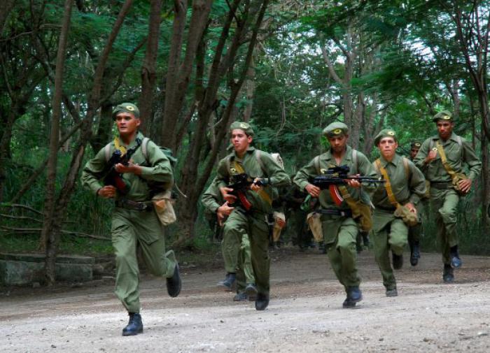 Кубинские военные. Кубинские солдаты. Кубинские войска. Военная форма кубинской армии. Армия Кубы.