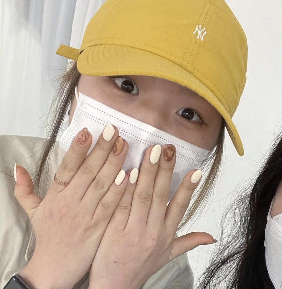 myffpp's tweet photo. 아기강아쥐 너무 귀여워 💛💛💛💛💛💛💛 지현이 네일 손민수 가능 , https://t.co/HmDQVSOt42