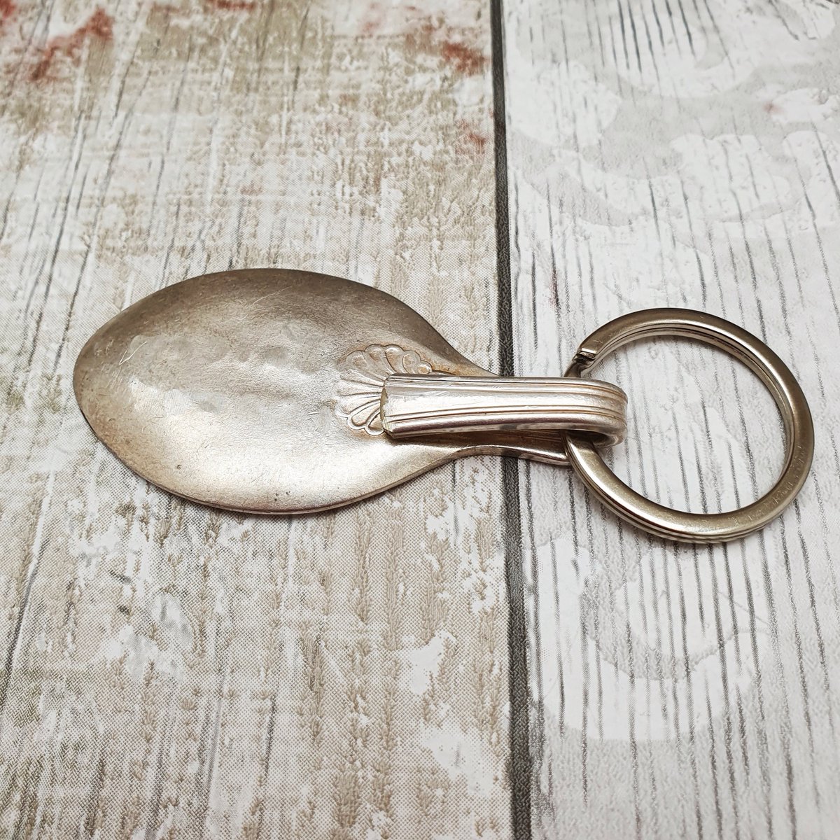 martisanne's tweet photo. One day at a time keychain, keep going, encouragement gift, best friend keyring, friendship, custom stamped, gift for him, silver spoon, T1 https://t.co/lEtfmD1Vyt #TMTinsta #EtsyTeamUnity #SilverKeychain https://t.co/c7flNjLN1U